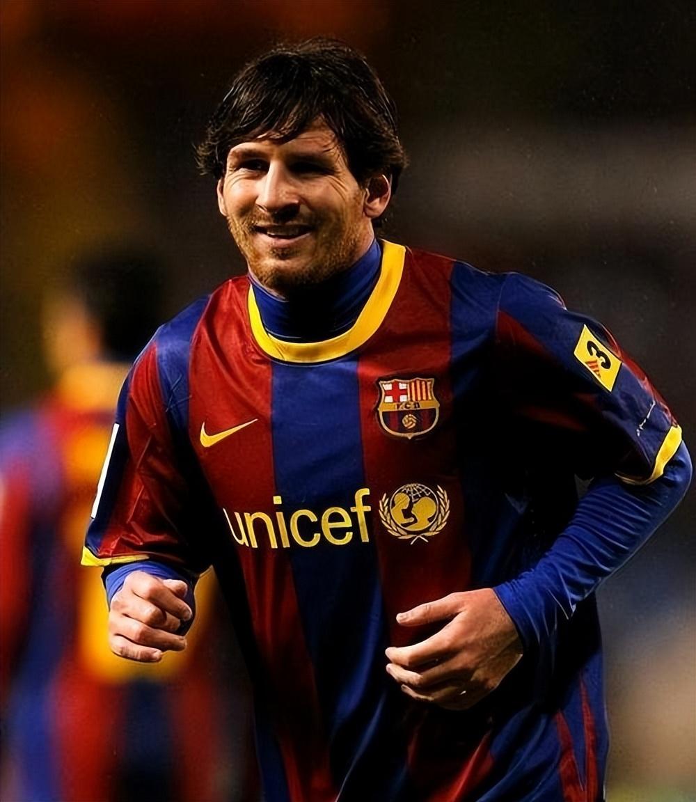 包含梅西与60激战德国队分钟，大比分获胜胜负难料！，塔图姆焦点对战热度持续攀升的词条爱游戏体育在线登录