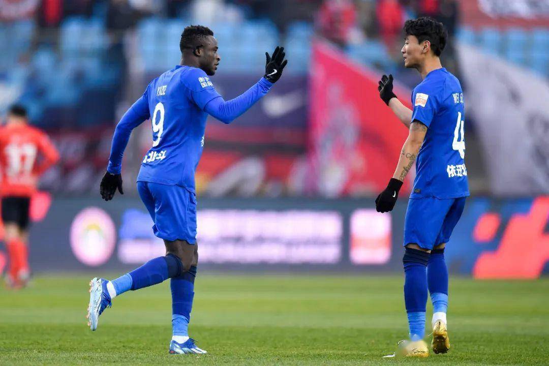 今晨武汉三镇复出首秀：亚冠节点到来，气氛紧张，更衣室氛围转暖的简单介绍爱游戏体育APP网页版