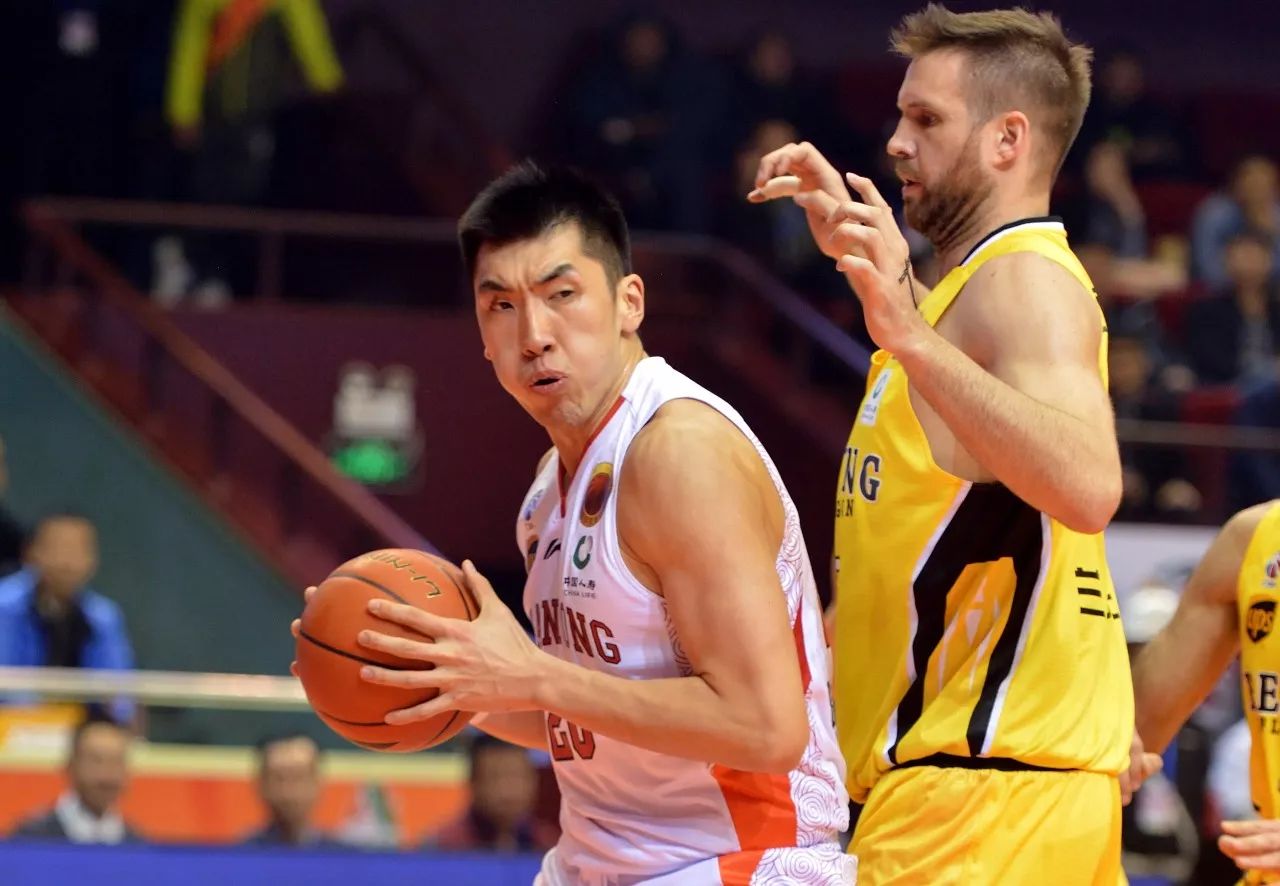 赛地聚焦：全明星赛清晨热度飙升，埃因霍温调整名单，悬念犹存，高层口径保持一致的简单介绍